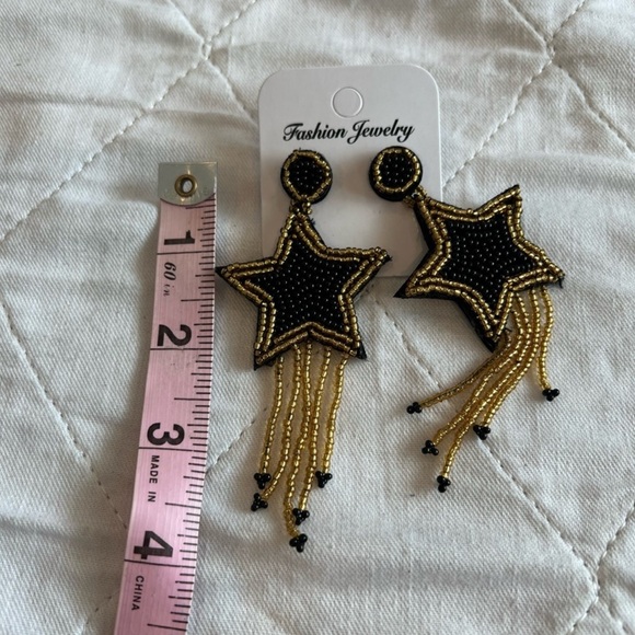 Shoot For The Stars ⭐️ Black Seed Bead Earrings NWT - Picture 9 of 12